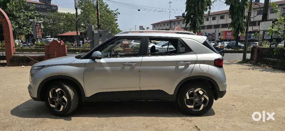 Hyundai Venue. Sx Plus Turbo Petrol Automatic Dct