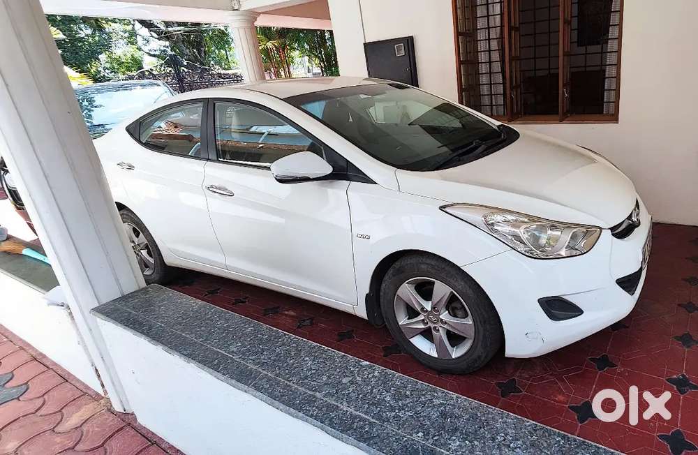 Hyundai Elantra 2013 Diesel 79000 Km Driven
