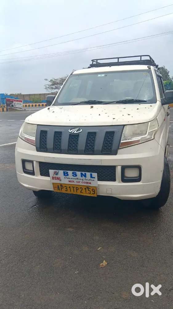 Mahindra Tuv 300 2018
