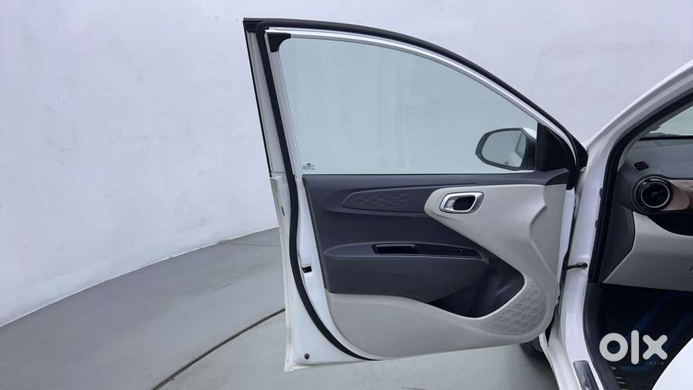 Hyundai Aura 1.2 Sx Cng, 2023, Cng & Hybrids