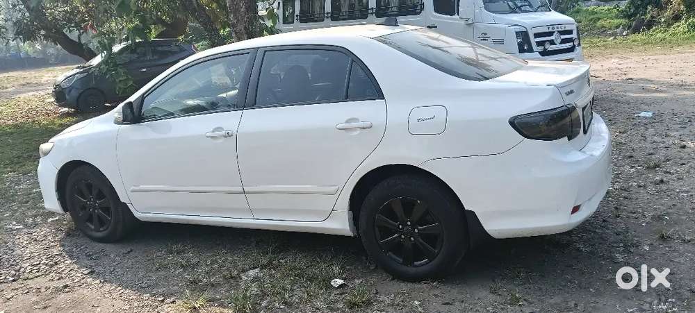 Corolla Altis
