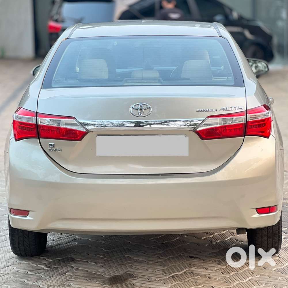 Toyota Corolla Altis 2015 Diesel Well Maintained