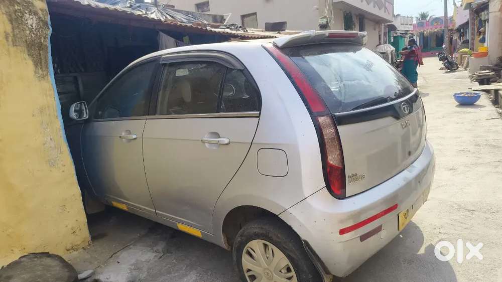 Power Window, Power Steering, New Seat Cover, New Battery.