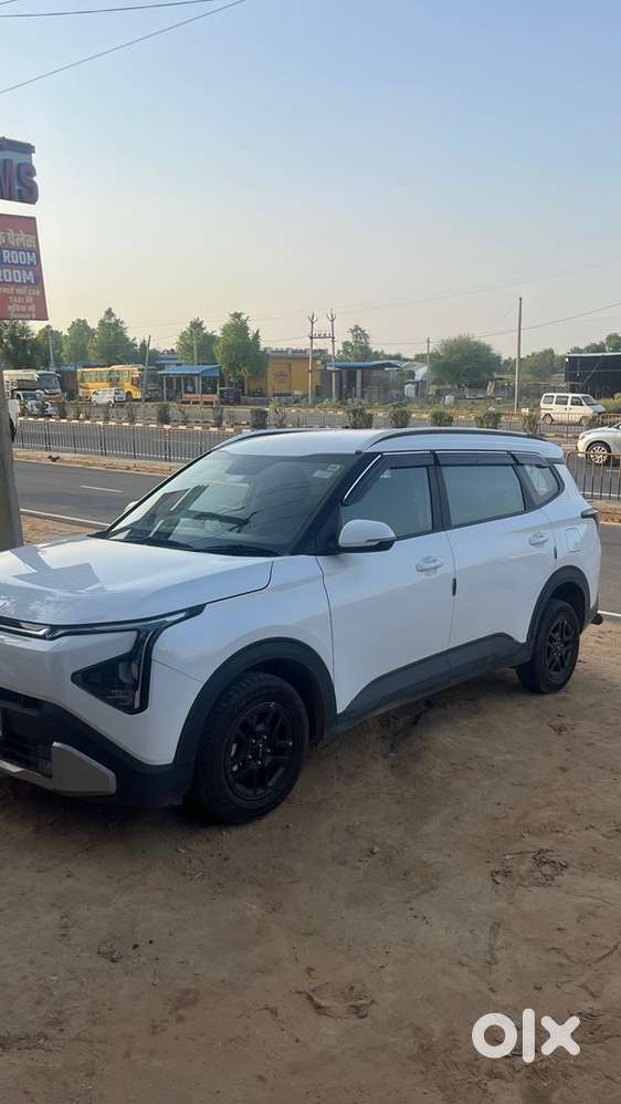 Kia Carens Clavis 2026 Petrol