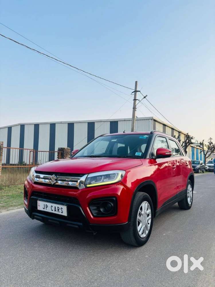 Maruti Suzuki Brezza 1.5 Vxi Smart Hybrid, 2023, Petrol