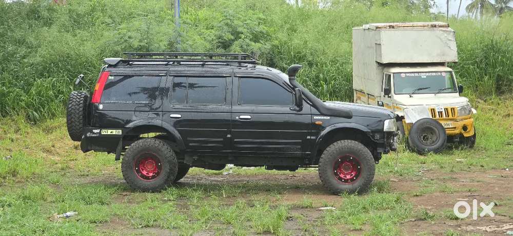 Ford Endeavour 2005