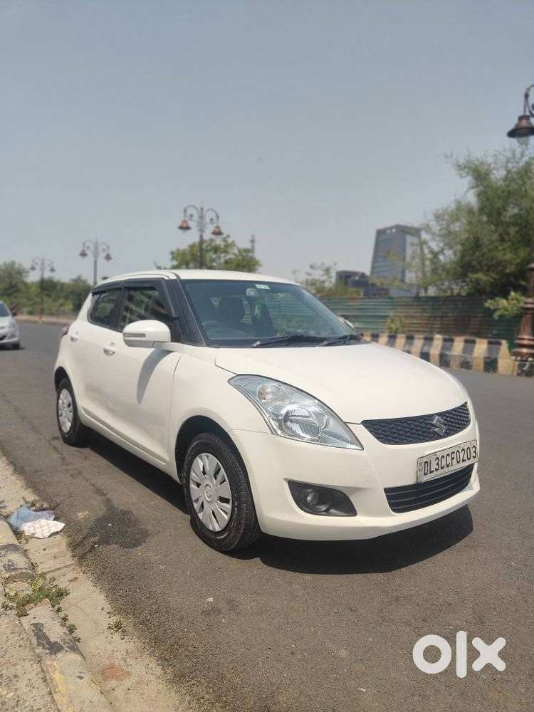 Maruti Suzuki Swift Vxi + Manual, 2015, Cng & Hybrids