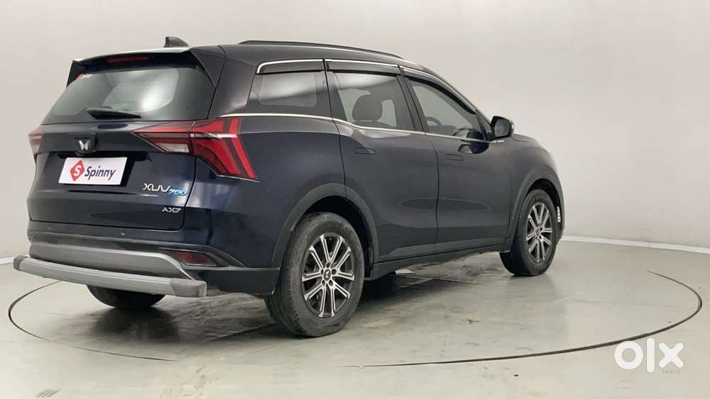 Mahindra Xuv700 2.0 Ax 7 Petrol Mt Str, 2022, Petrol