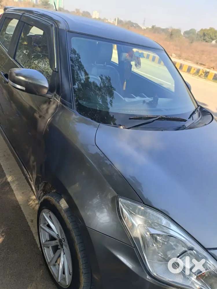 Swift Zxi Plus 2022 Dual Tone