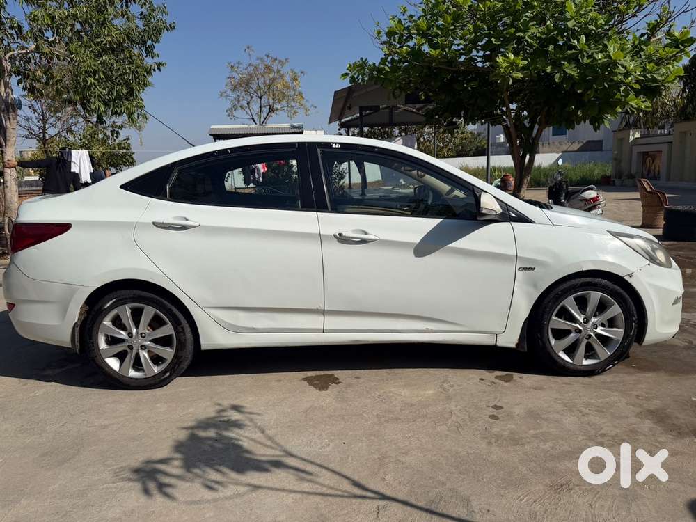 Hyundai Fluidic Verna 2012 Diesel 213800 Km Driven
