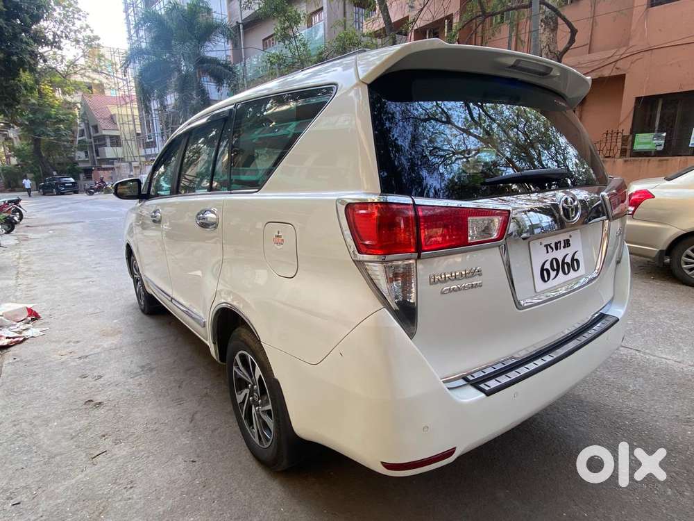 Toyota Innova Crysta 2.4 V 8 Str, 2021, Diesel