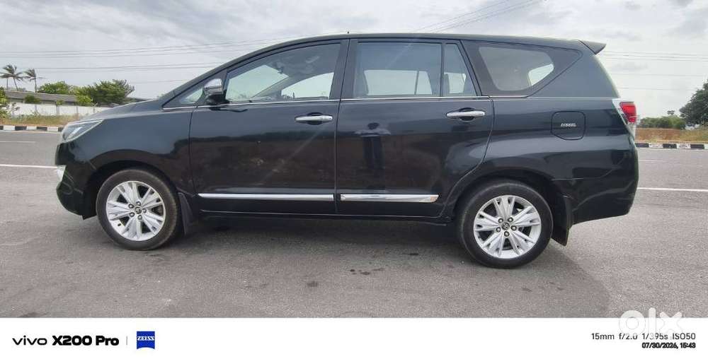 Toyota Innova Crysta 2.8z Automatic, 2018, Diesel