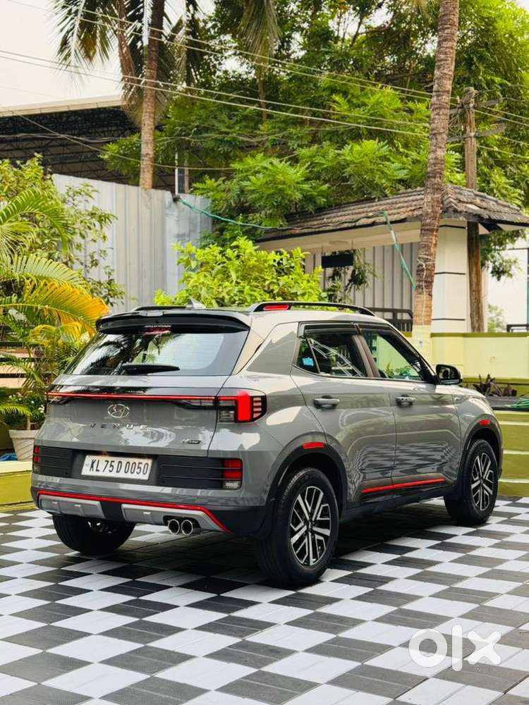 Hyundai Venue N Line 2023 Petrol Well Maintained