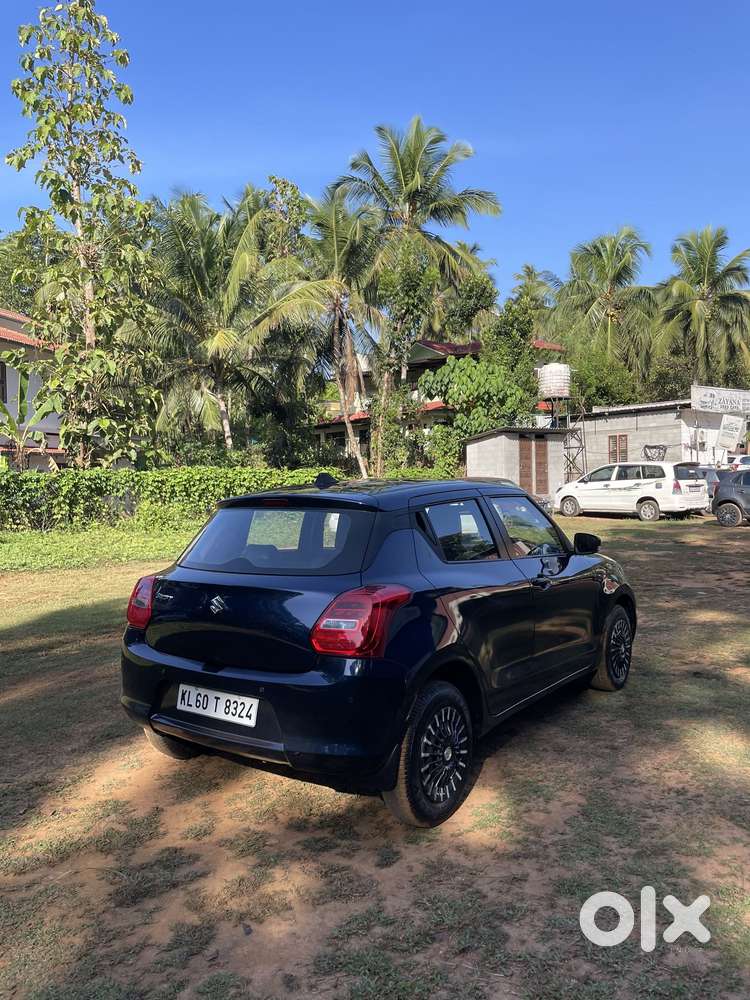Maruti Suzuki Swift Vxi Optional, 2022, Petrol
