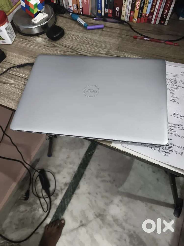 Laptop selling