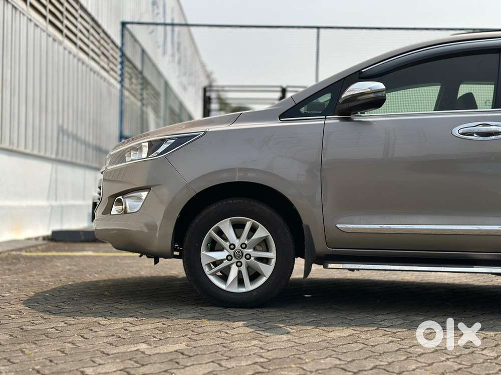 Toyota Innova Crysta