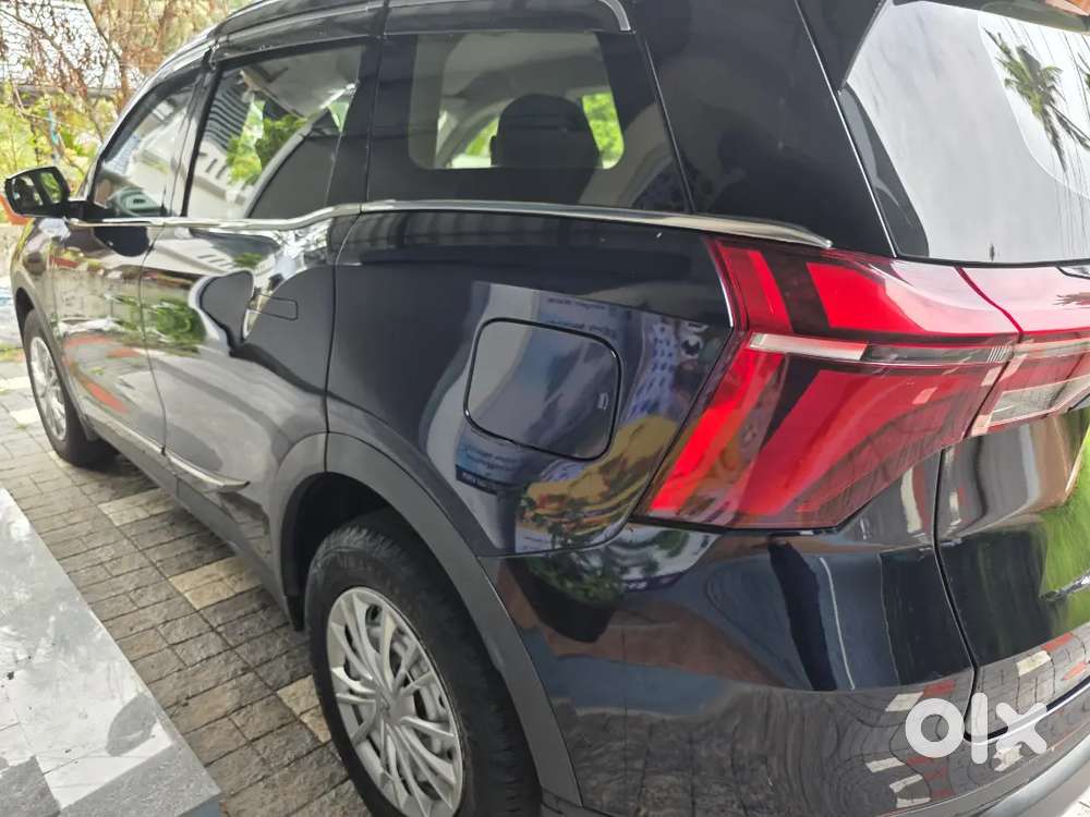 Well Maintained 2022 Base Model Diesel  Xuv 700 For Sale
