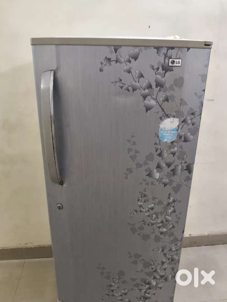 LG 180L Single Door Refrigerator – Good Working Condition