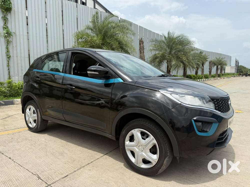 Tata Nexon 1.5 Revotorq Xm (s), 2018, Petrol