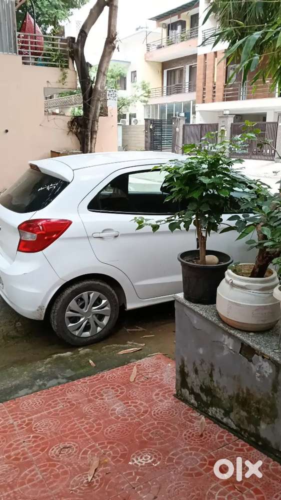 Ford Figo Petrol Titanium 2017