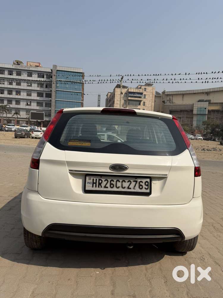 Ford Figo, 2013, Petrol