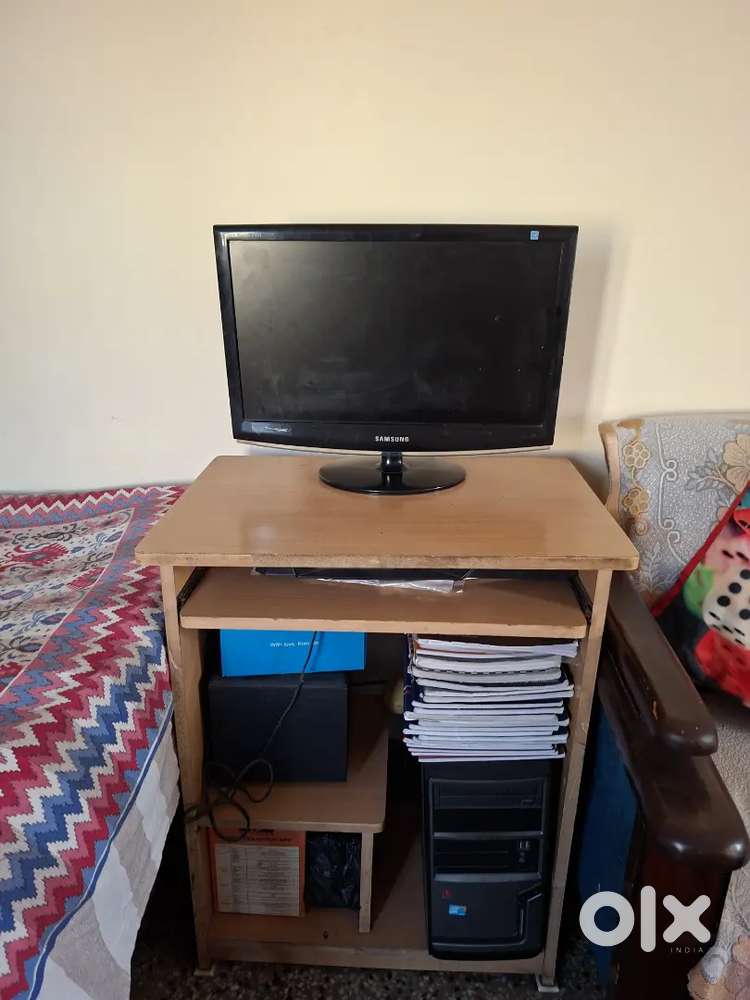 Table setup for computer - Other Household Items in Mayur Vihar Phase 2 ...