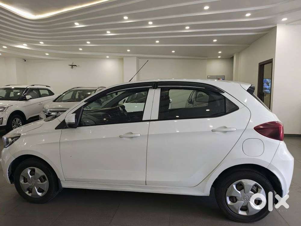 Tata Tiago 1.2 Revotron Xt (o), 2021, Petrol