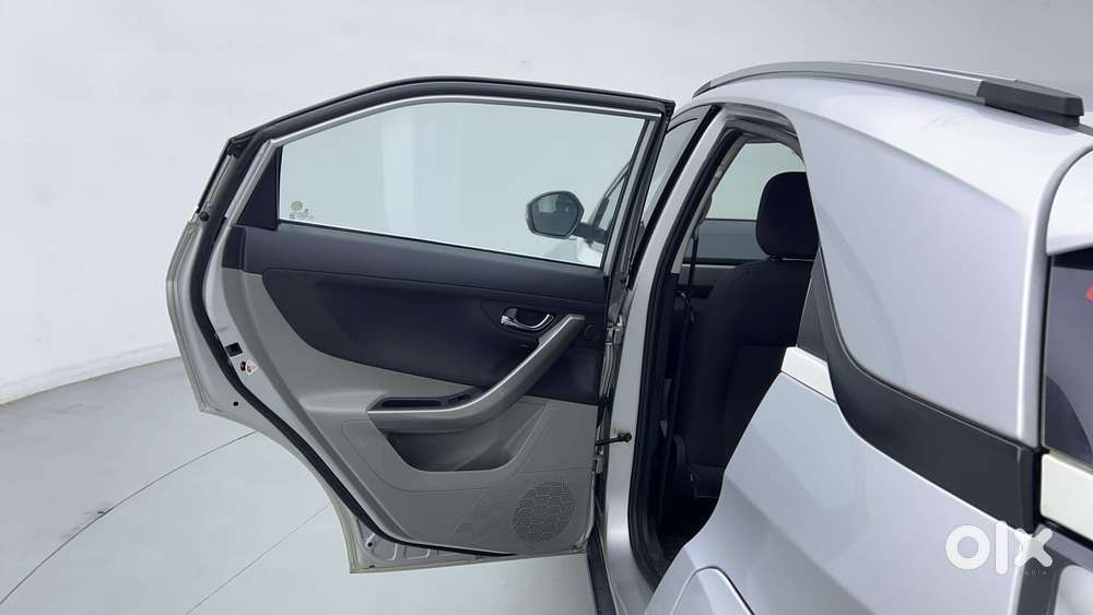 Tata Nexon 1.2 Revotron Xz Plus, 2018, Petrol