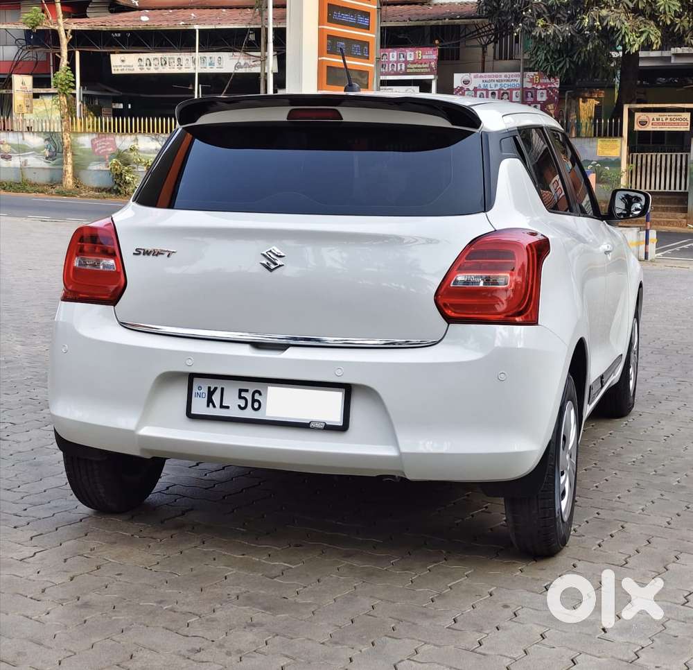 Maruti Suzuki Swift Vxi 1.2 Abs Bs-iv, 2018, Petrol
