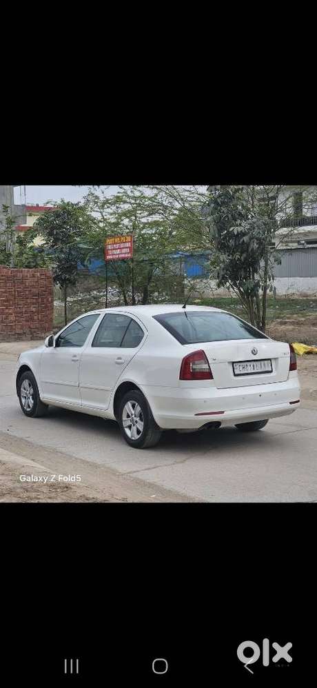 Skoda Laura Ambition 2.0 Tdi Cr At, 2010, Diesel