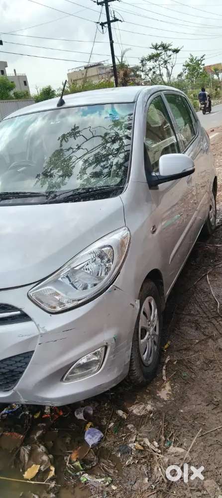 Hyundai I10 Sportz 2011