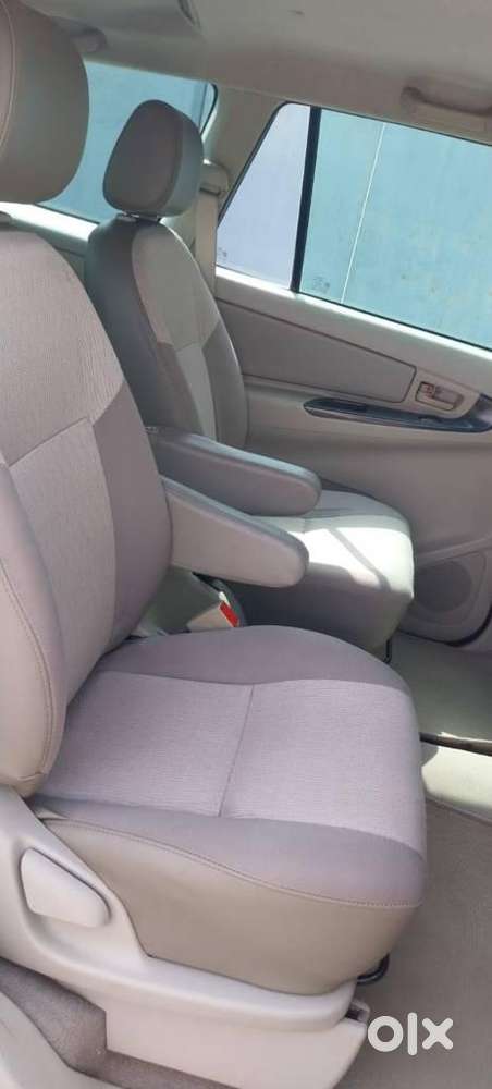 Toyota Innova 2.5 Gx 7 Str Bs-iii, 2013, Diesel