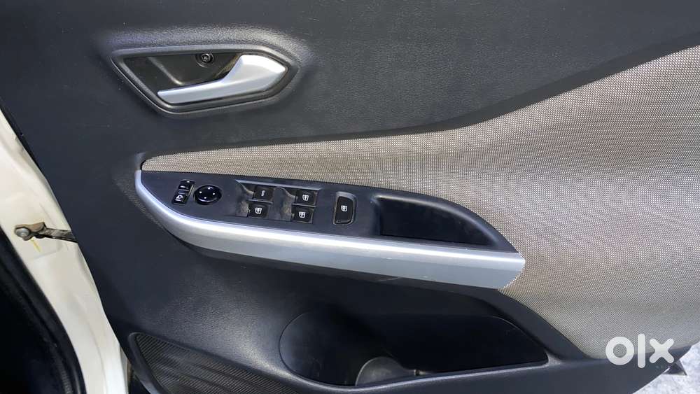 Nissan Magnite Xv Turbo, 2023, Petrol