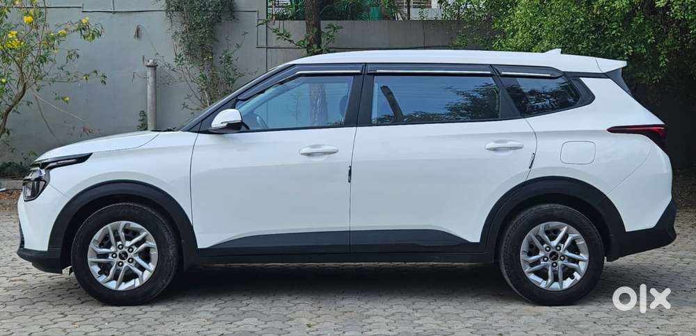 Kia Carens 1.5 Premium 7 Str, 2024, Diesel