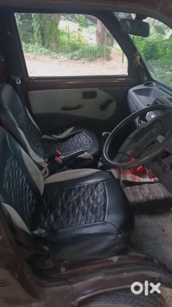 Piyaje 700 Hollywood Good Condition Gadi