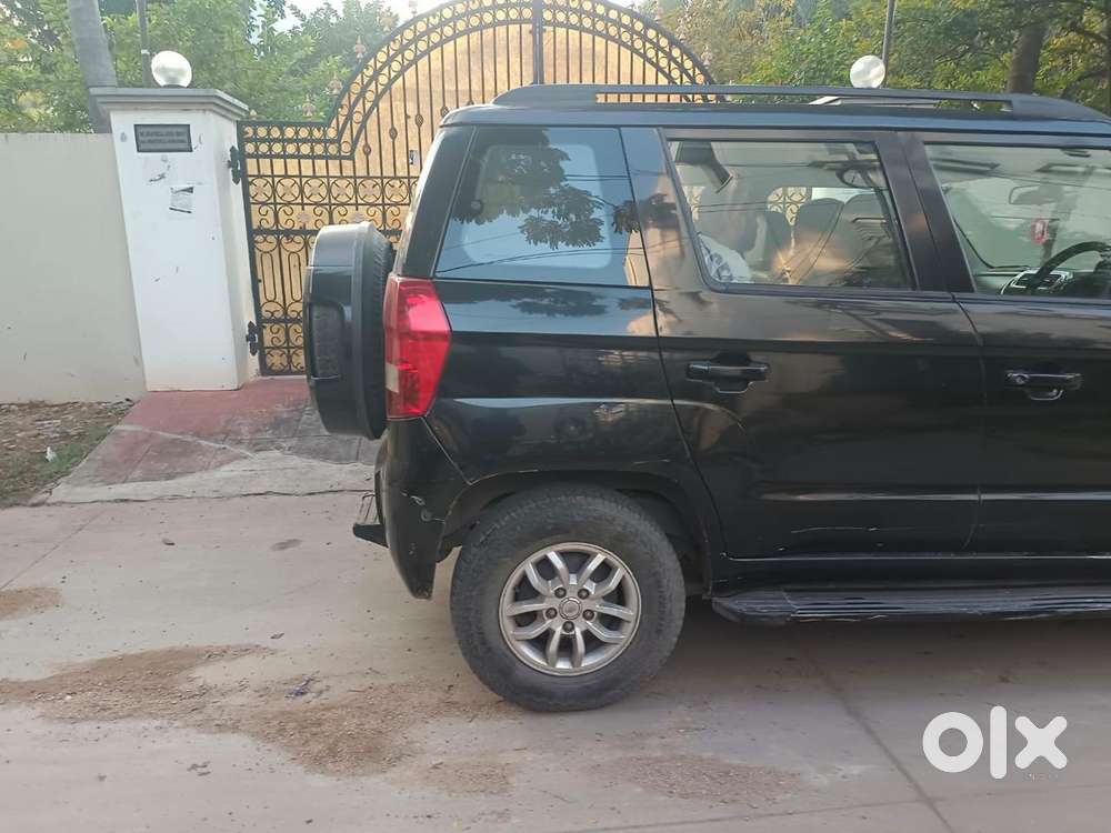 Mahindra Tuv 300 Mhawk100 T8 Amt, 2017, Diesel