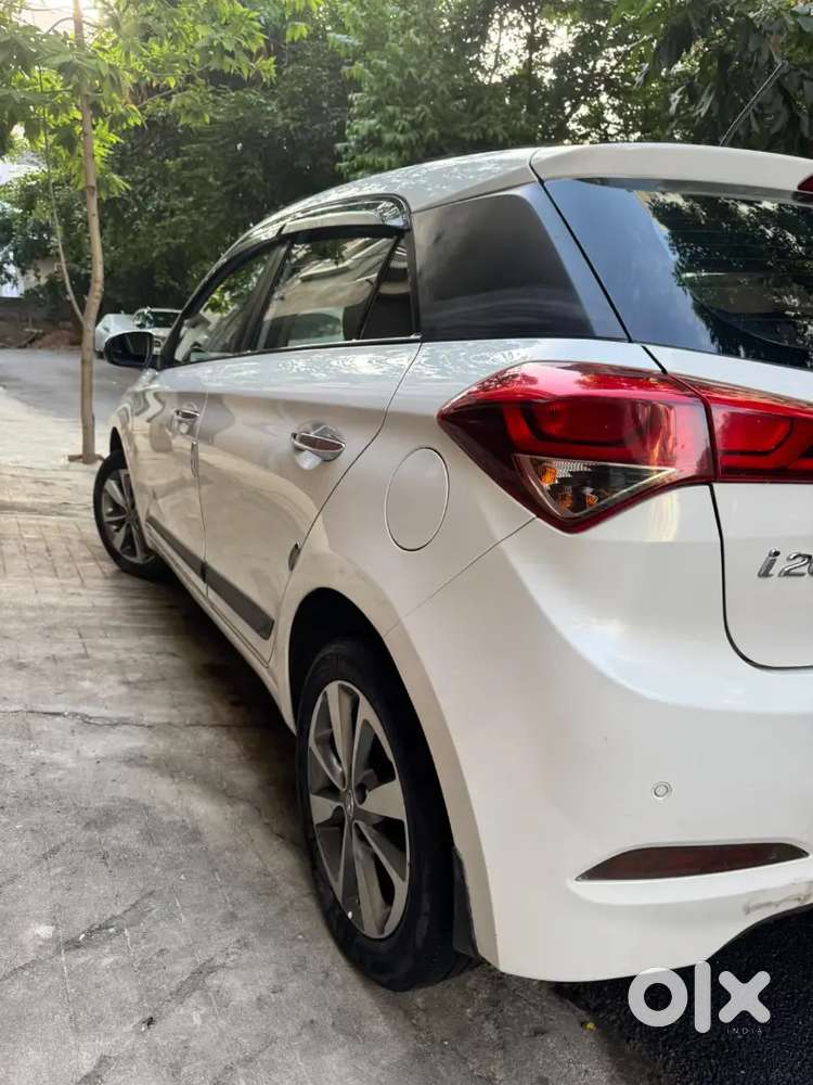 Hyundai Elite I20 Petrol Manual 2015 Top Model Interested Person