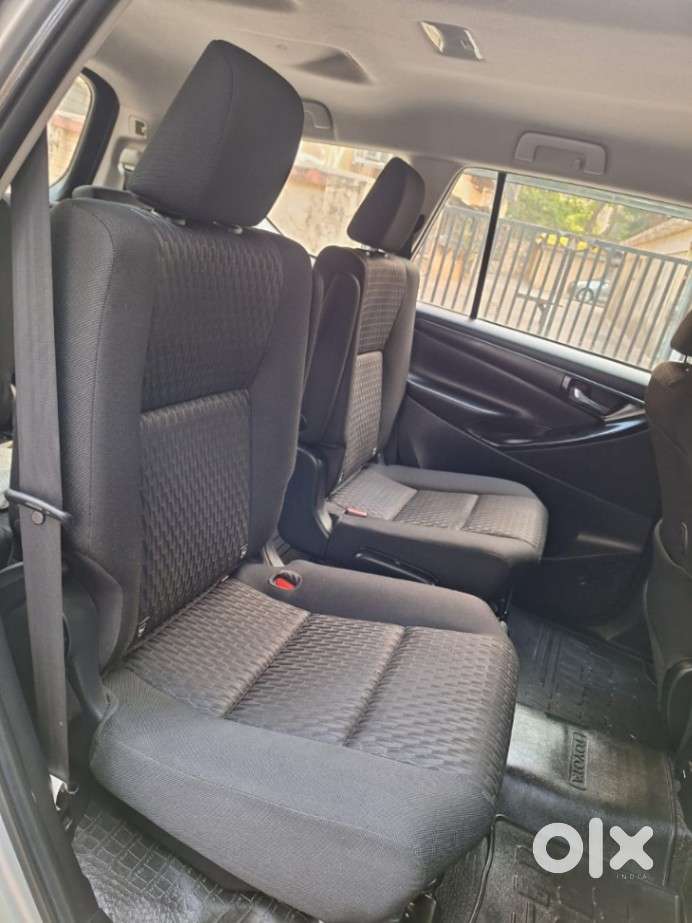 Toyota Innova Crysta 2.4 G Mt 7 Str, 2018, Diesel