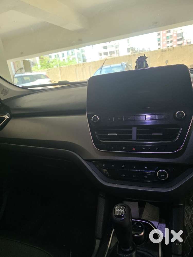 Tata Harrier Top Model  2019-20  Diesel Manual  Black  No Accident