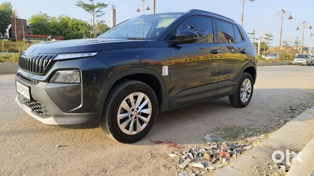 Skoda Kylaq Signature Plus, 2025, Petrol