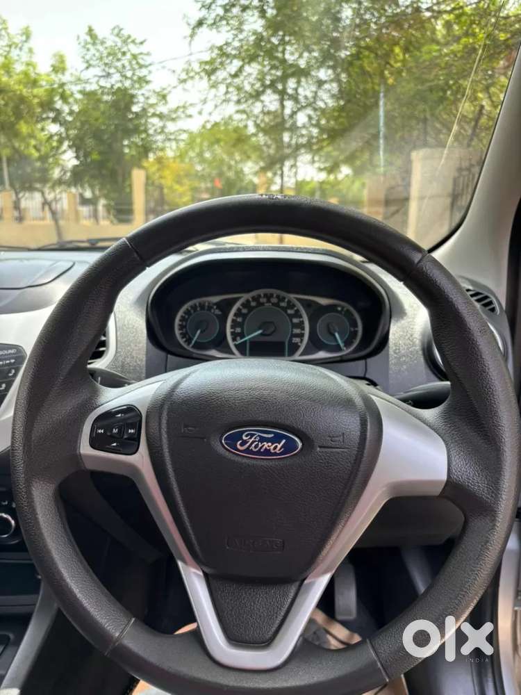 Ford Figo Titanium, 2016, Petrol
