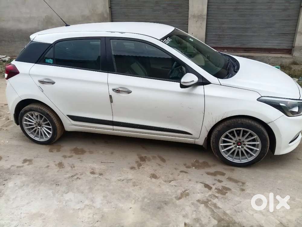 New Battery With Woruntyyy  With New Tyre 
Total New Car 100%genuin