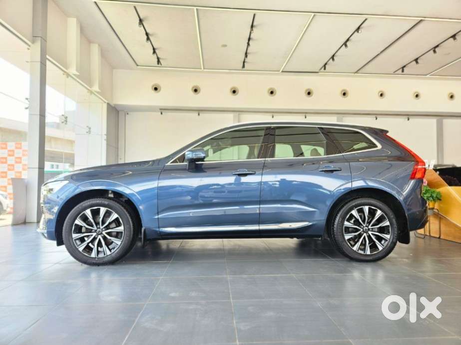 Volvo Xc60 D5 Inscription, 2024, Petrol