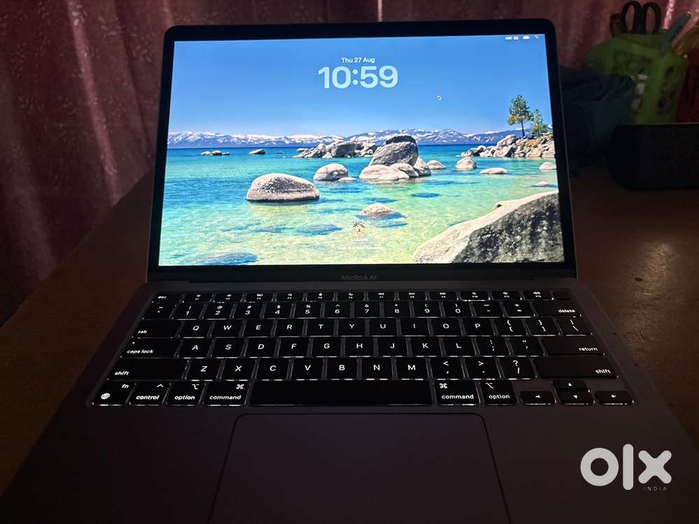 Apple Macbook Air M1