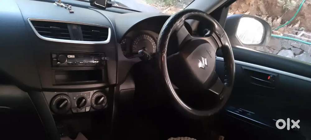 Maruti Suzuki Swift 2017 Petrol 66000 Km Driven