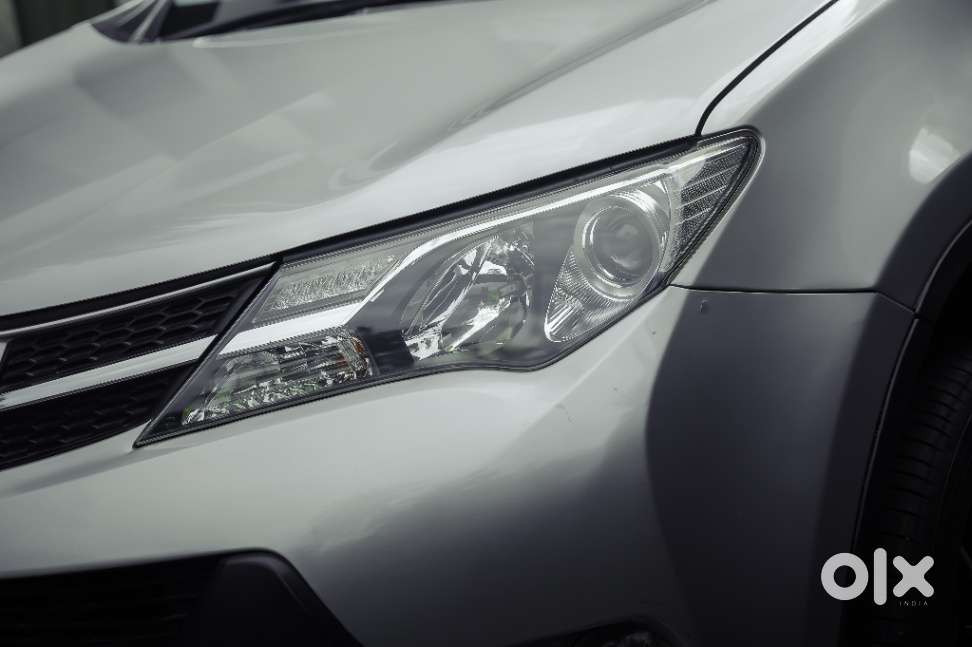 Toyota Land Cruiser V8 Petrol, 2015, Petrol