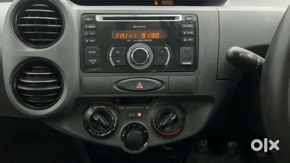 Toyota Etios Liva 1.2 G, 2013, Petrol