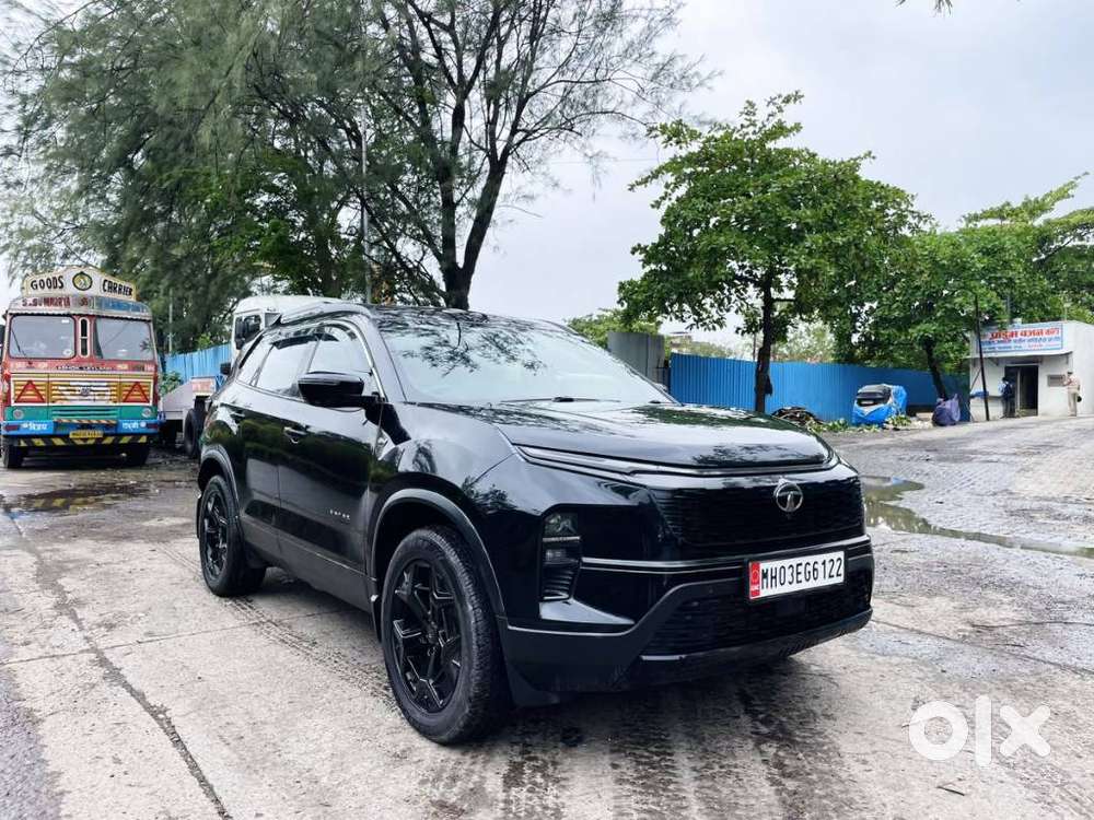 Tata Safari Accomplished Plus Dark Edition, 2023, Diesel