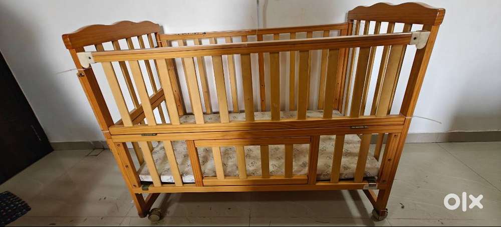 Baby hug product Baby Cot for sale