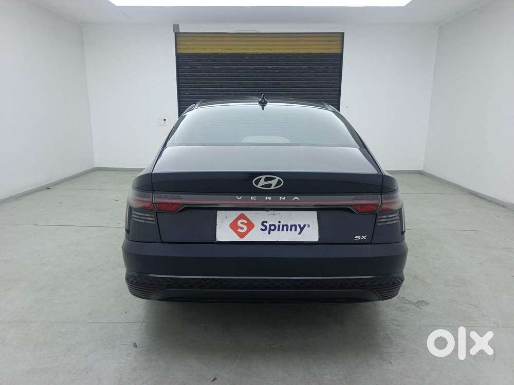 Hyundai Verna 1.5 Sx Petrol Mt, 2023, Petrol